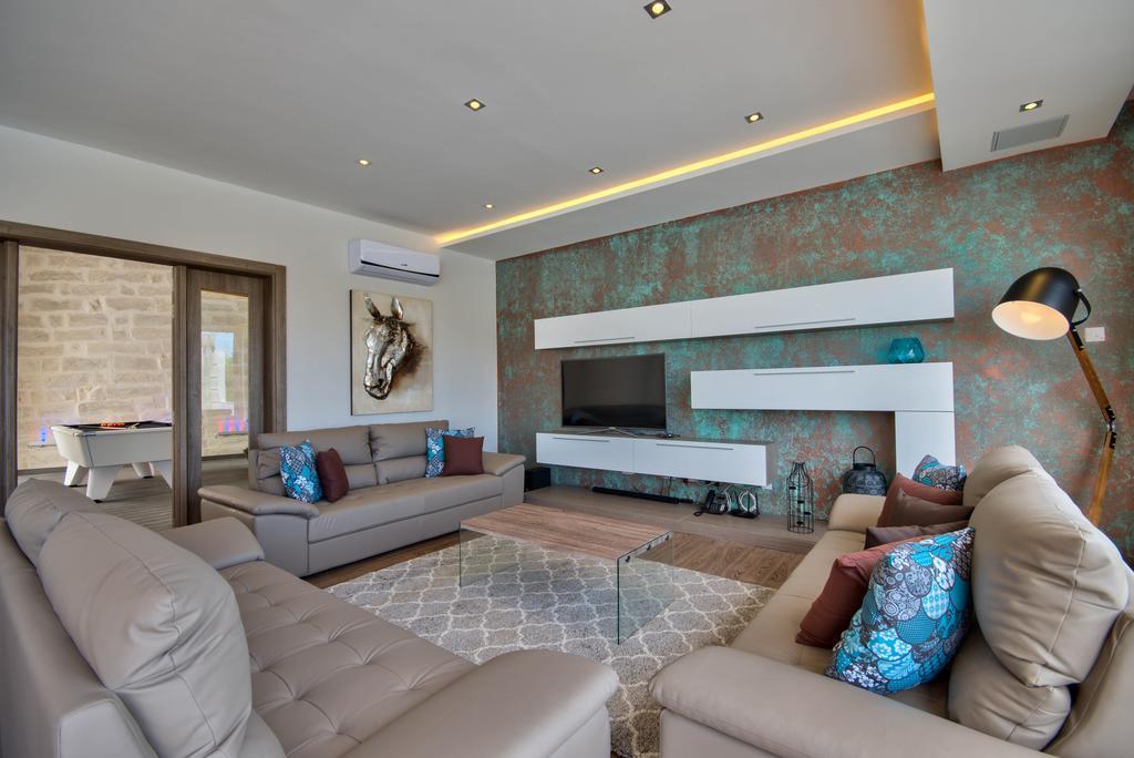 Carob Hills - Villa Gaia Mellieħa Esterno foto